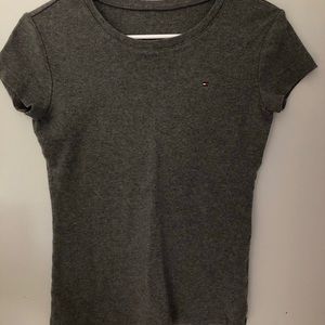 grey tommy hilfiger tee